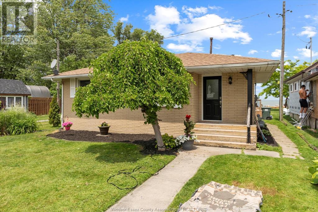 Property at 591 ROSS BEACH ROAD image 2