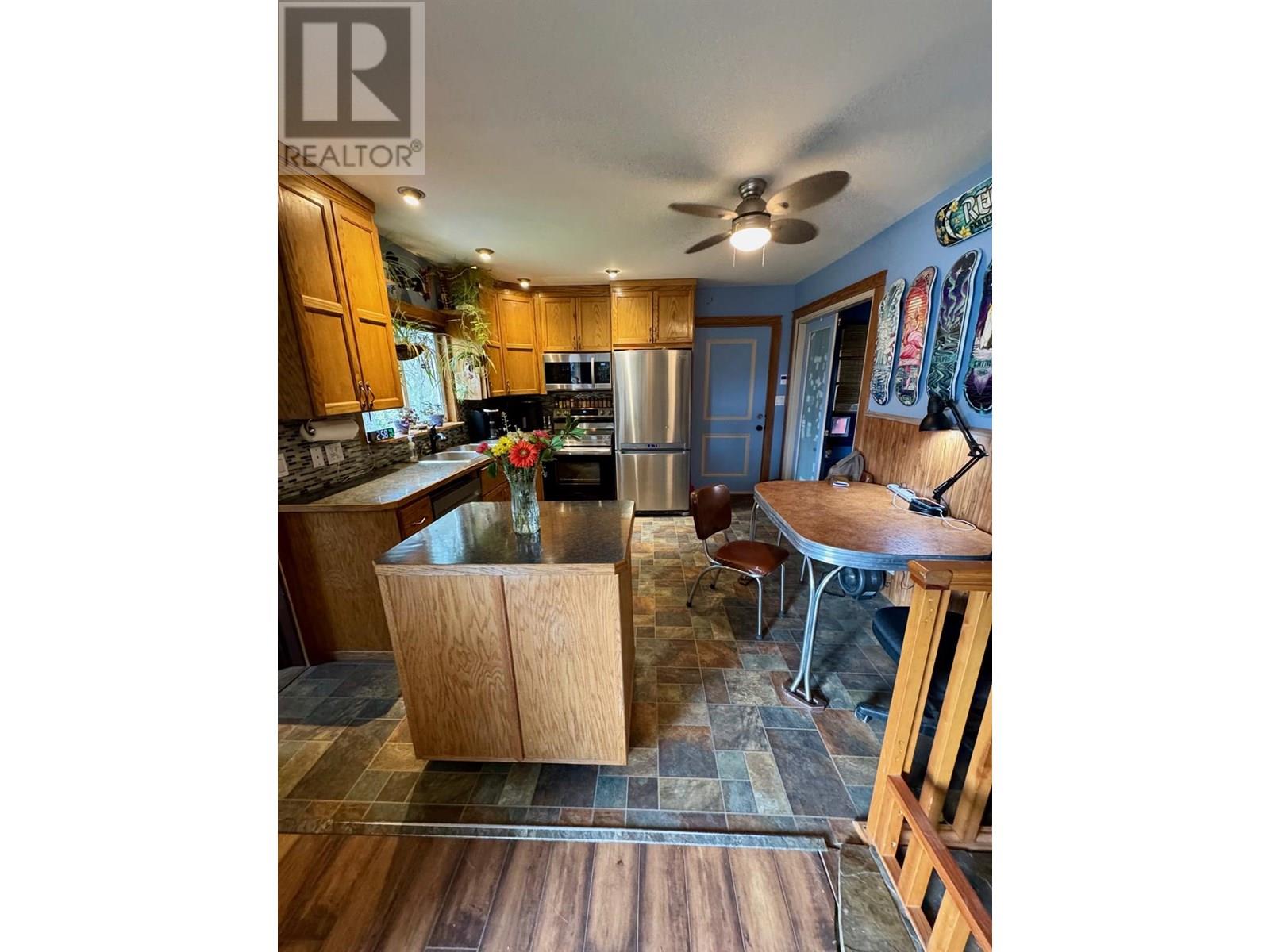 5128 Duck Creek Road, Wynndel, British Columbia  V0B 2N0 - Photo 14 - 10342374