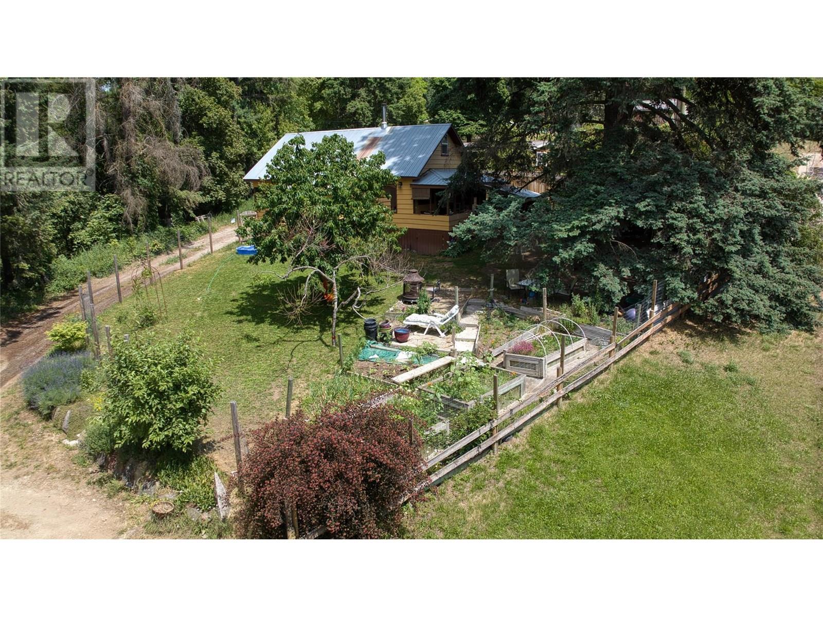5128 Duck Creek Road, Wynndel, British Columbia  V0B 2N0 - Photo 18 - 10342374