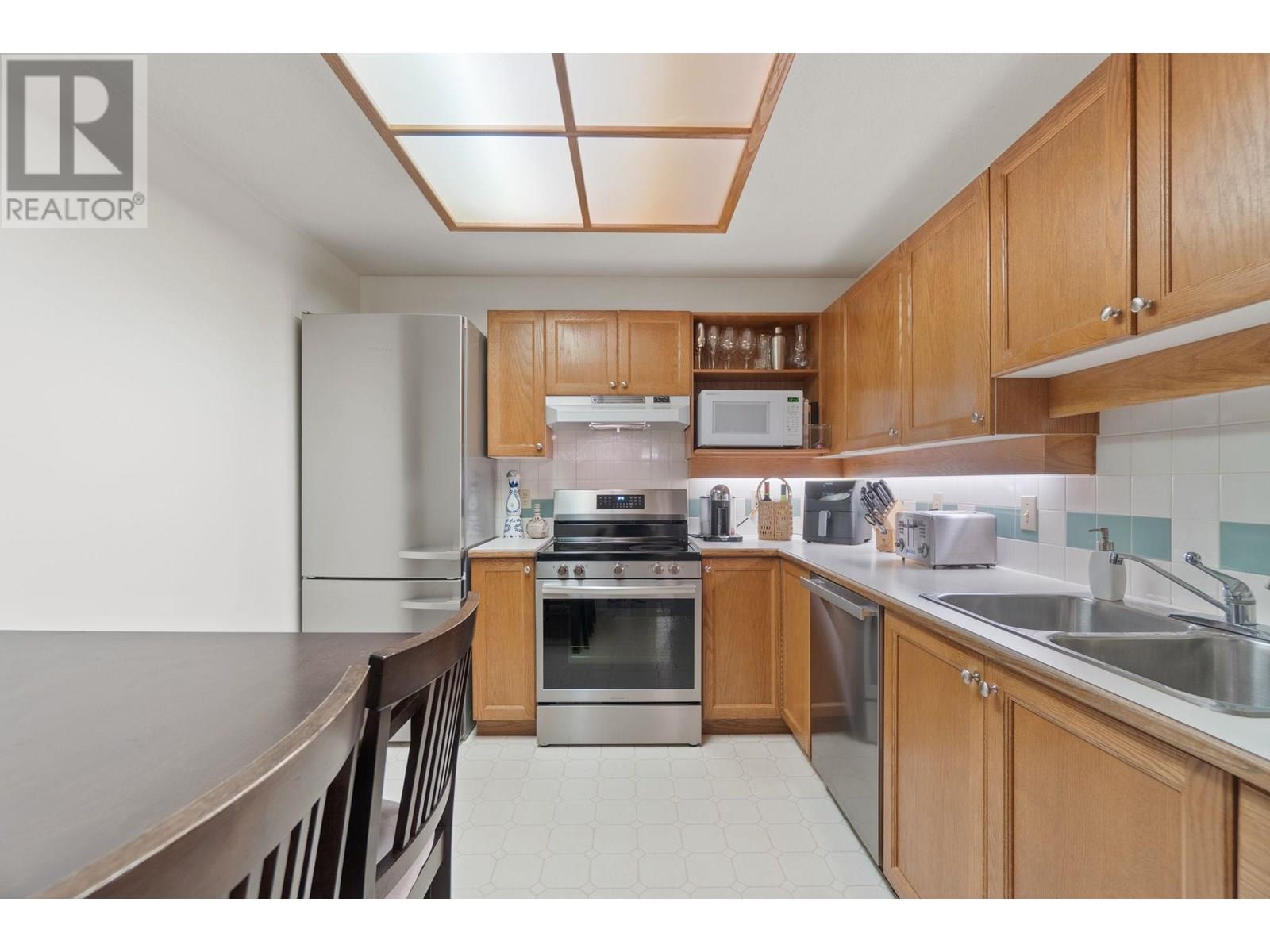 410 6737 Station Hill Court, Burnaby, British Columbia  V3N 4V2 - Photo 12 - R3004169