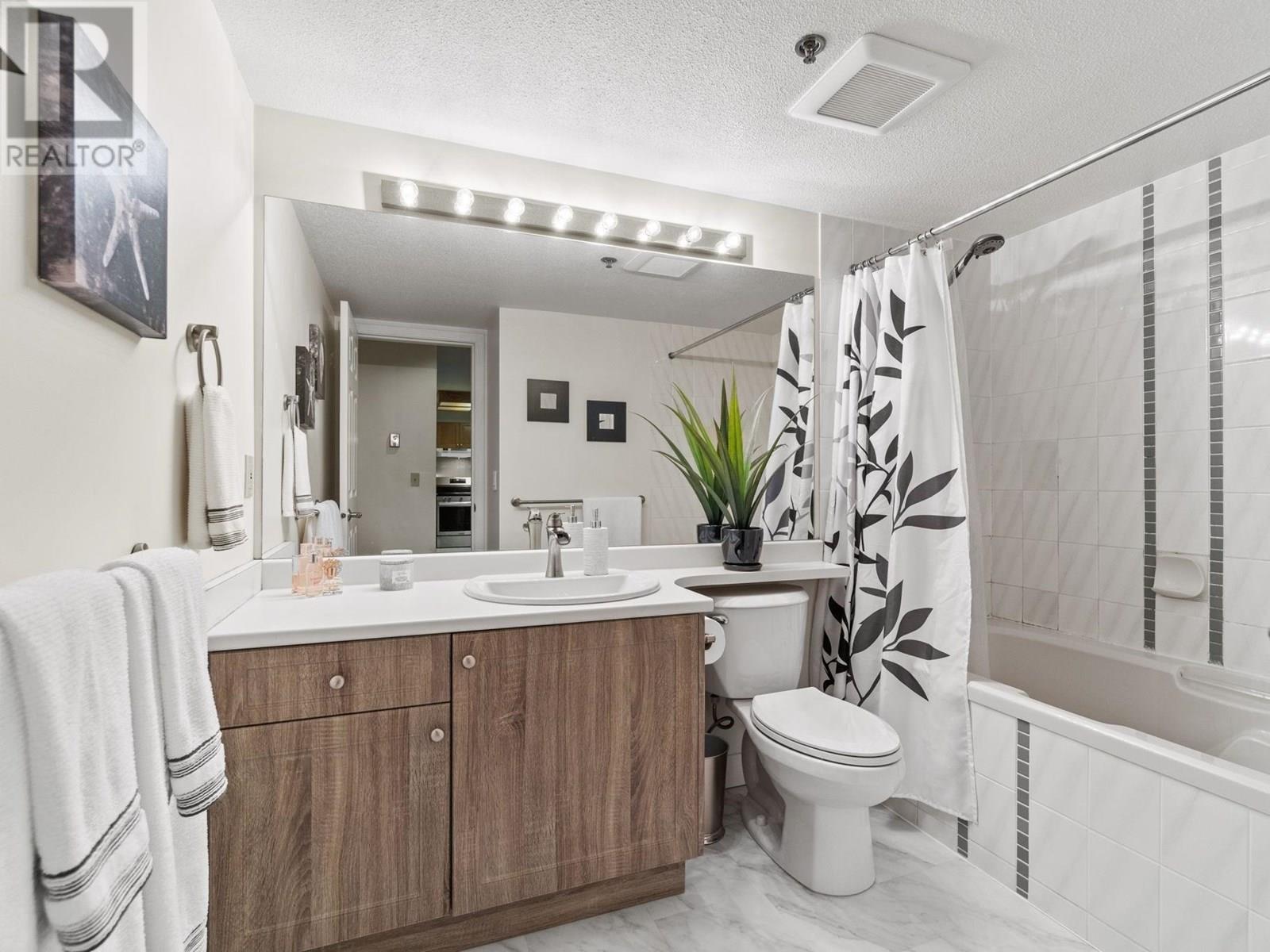 410 6737 Station Hill Court, Burnaby, British Columbia  V3N 4V2 - Photo 16 - R3004169