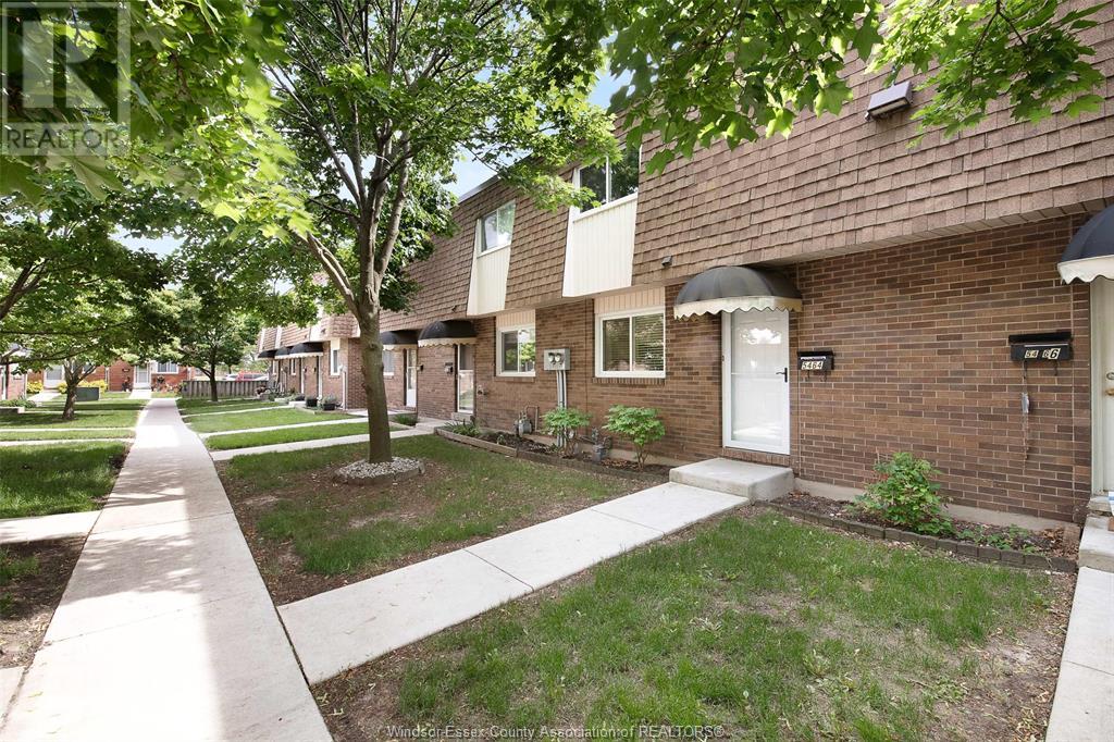 5464 Lassaline Avenue, Windsor, Ontario  N8T 1A8 - Photo 2 - 25015608