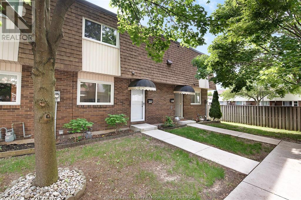 5464 Lassaline Avenue, Windsor, Ontario  N8T 1A8 - Photo 3 - 25015608
