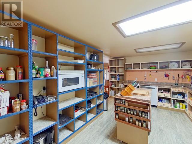 Property at 10187 HIGHWAY 101 image 2
