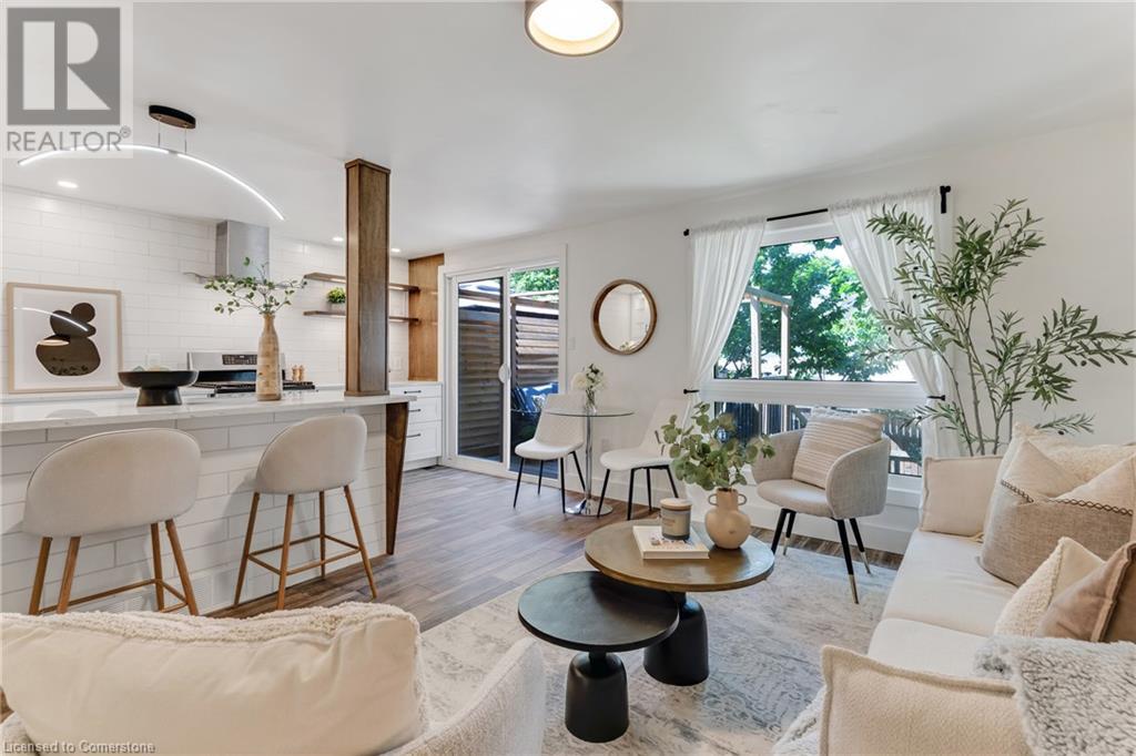 Property at 8 GRANDRIDGE Crescent W image 3
