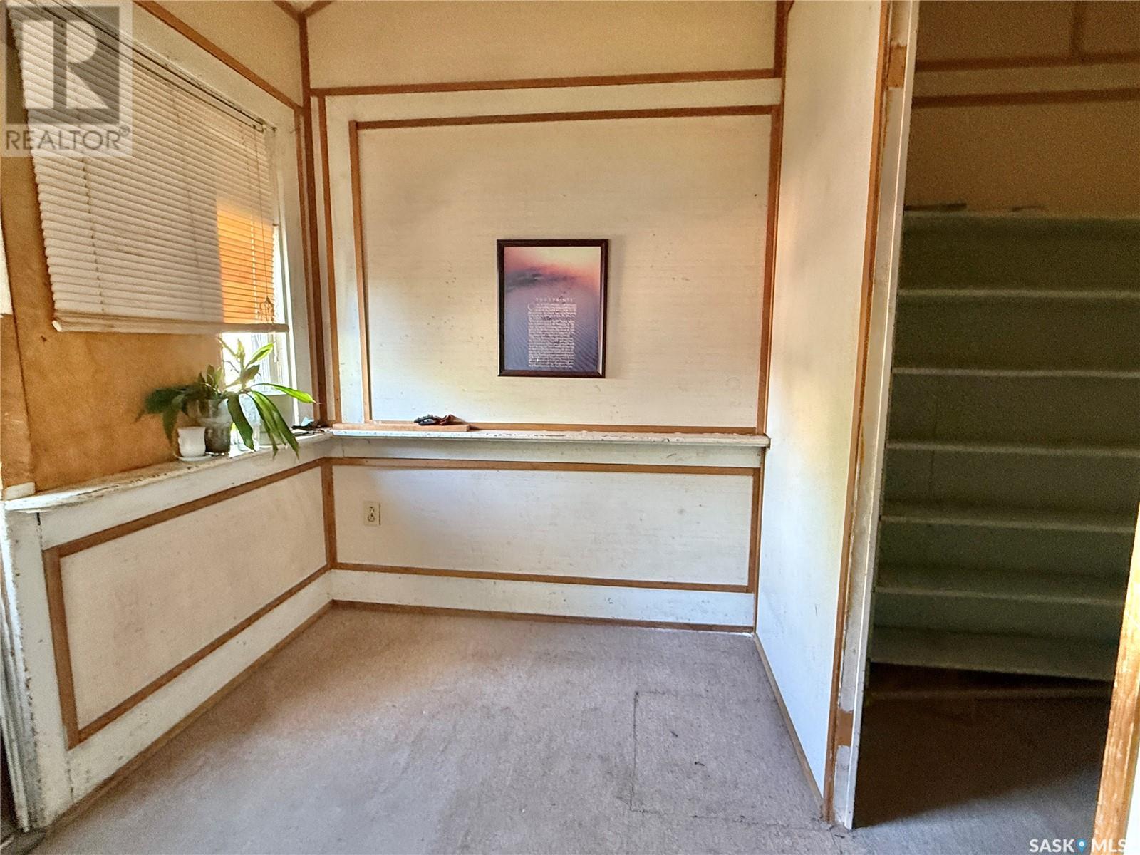 Property at 202 24th STREET W image 4