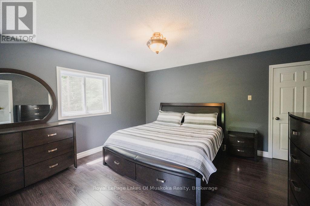 12 Murray Street, Sundridge, Ontario  P0A 1Z0 - Photo 17 - X12233397