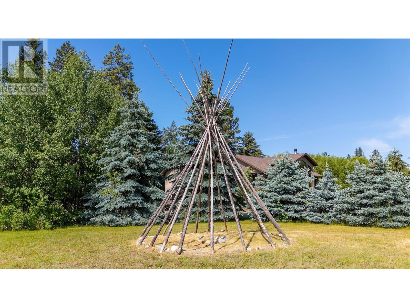 3053 Wardner Fort Steele Road, Fort Steele, British Columbia  V0B 1N0 - Photo 11 - 10352522