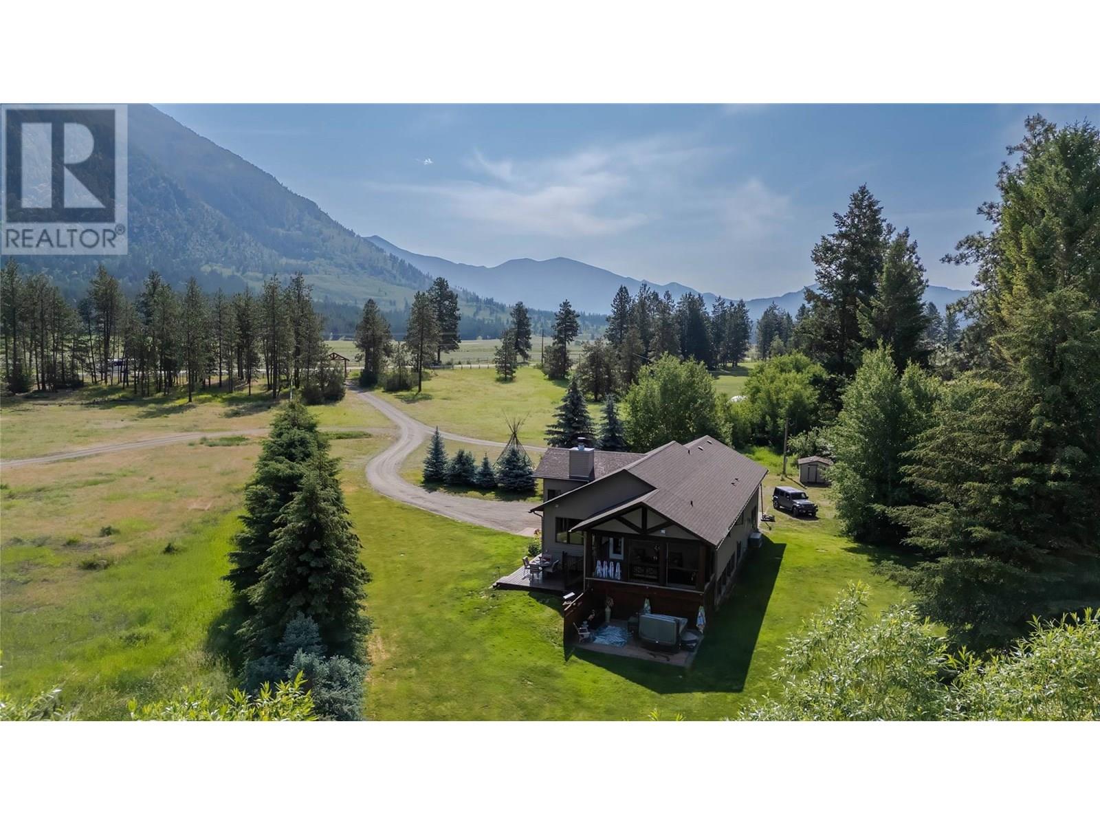 3053 Wardner Fort Steele Road, Fort Steele, British Columbia  V0B 1N0 - Photo 6 - 10352522
