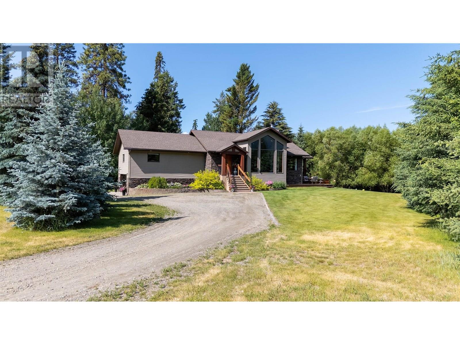 3053 Wardner Fort Steele Road, Fort Steele, British Columbia  V0B 1N0 - Photo 10 - 10352522