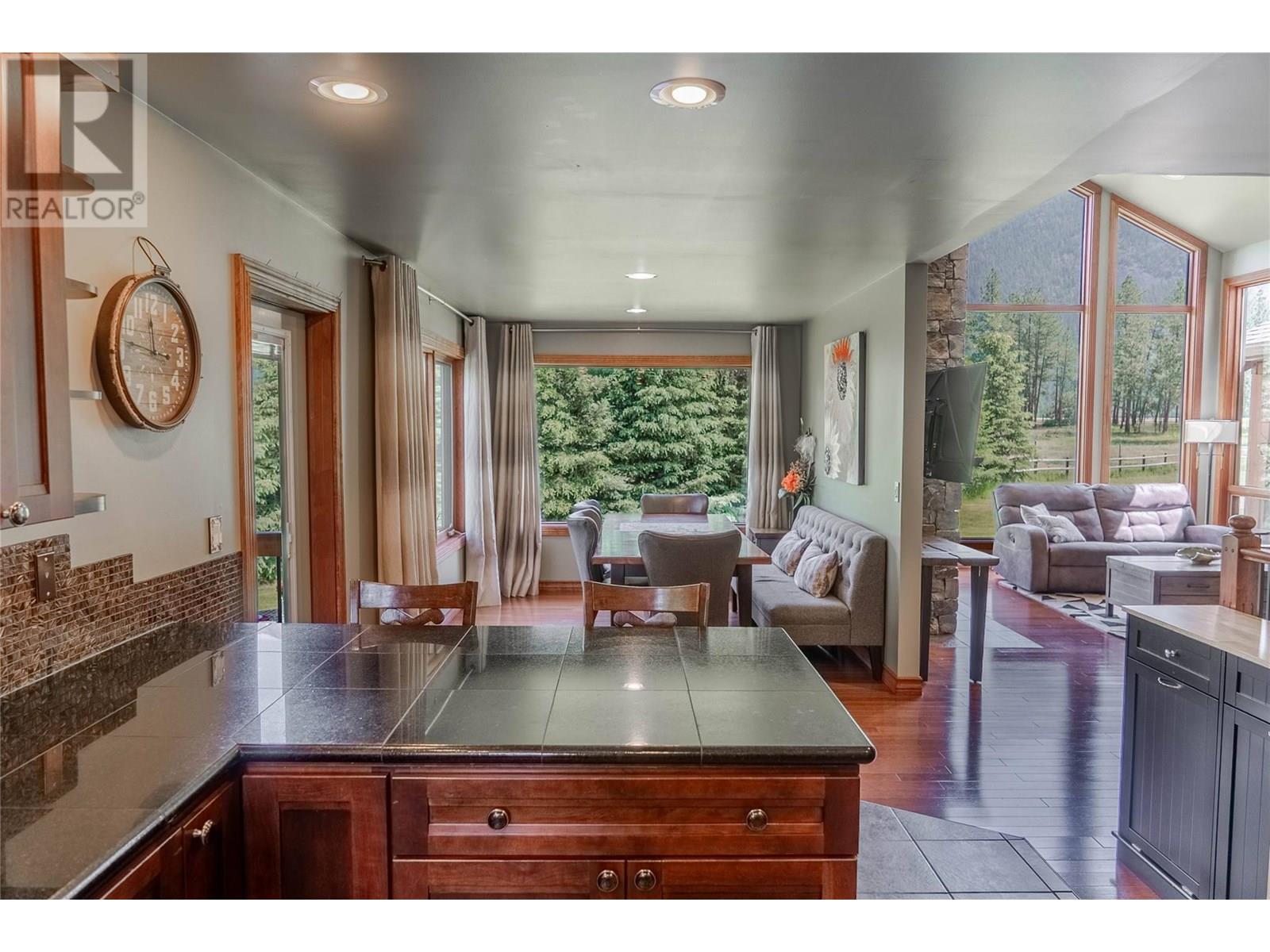 3053 Wardner Fort Steele Road, Fort Steele, British Columbia  V0B 1N0 - Photo 39 - 10352522