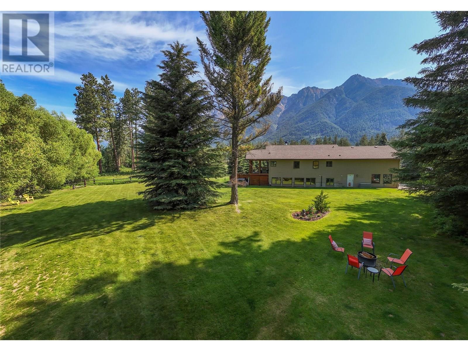 3053 Wardner Fort Steele Road, Fort Steele, British Columbia  V0B 1N0 - Photo 8 - 10352522