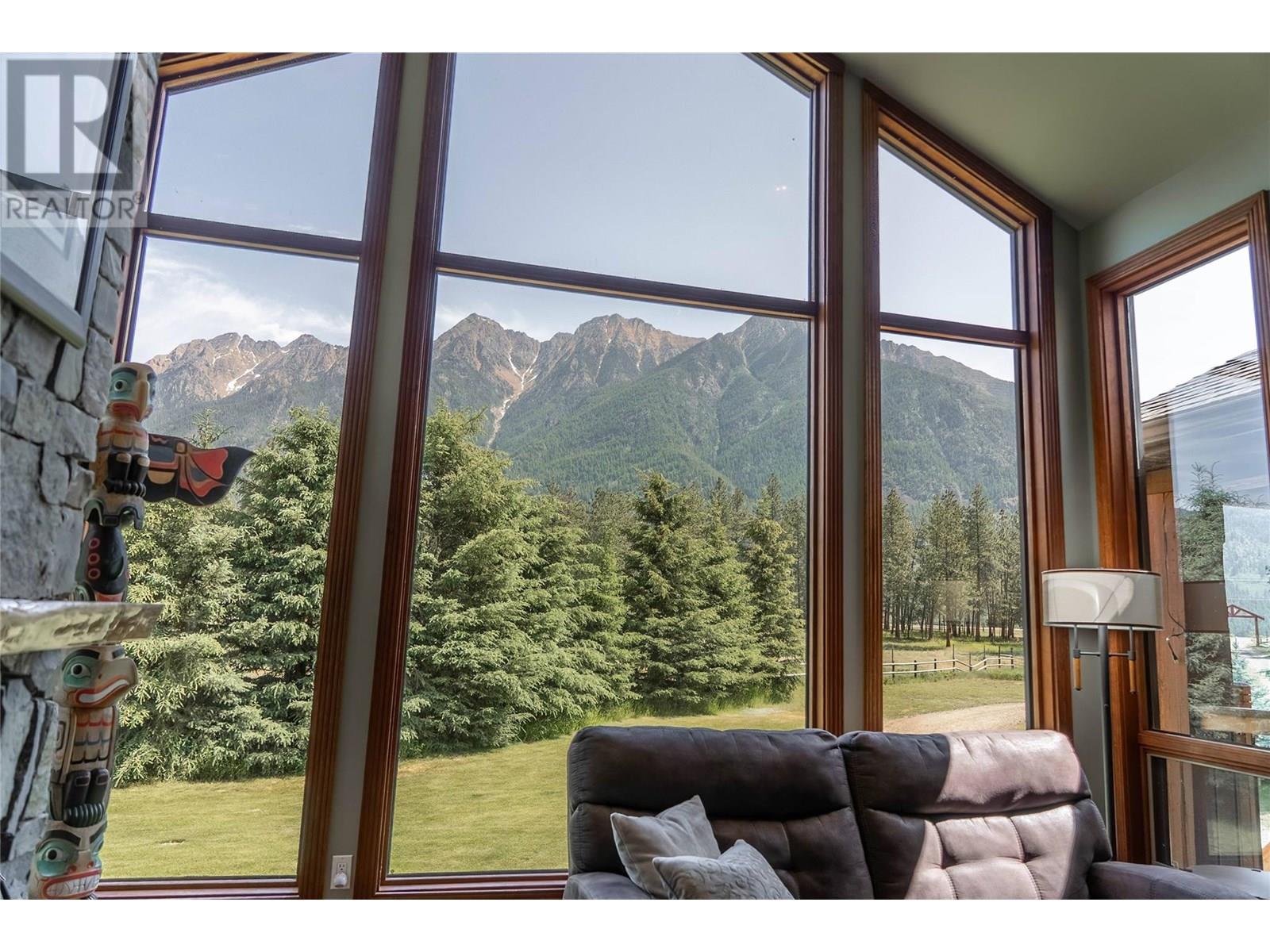 3053 Wardner Fort Steele Road, Fort Steele, British Columbia  V0B 1N0 - Photo 31 - 10352522