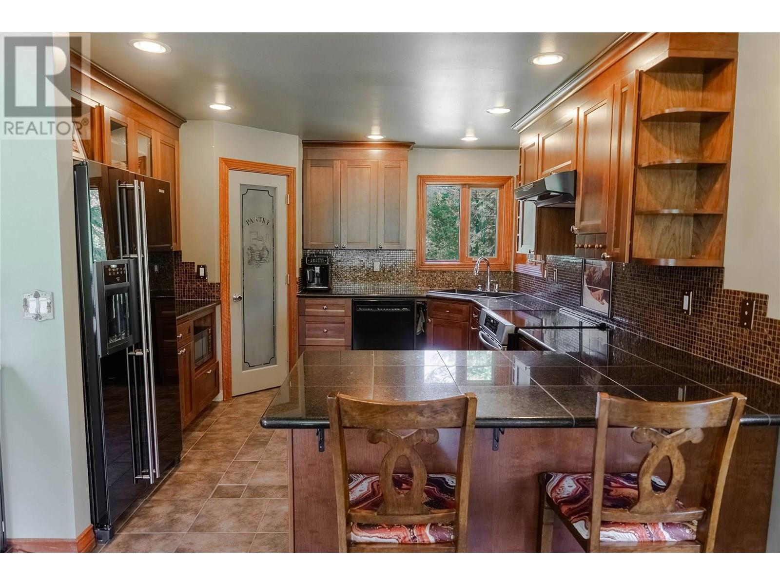 3053 Wardner Fort Steele Road, Fort Steele, British Columbia  V0B 1N0 - Photo 34 - 10352522