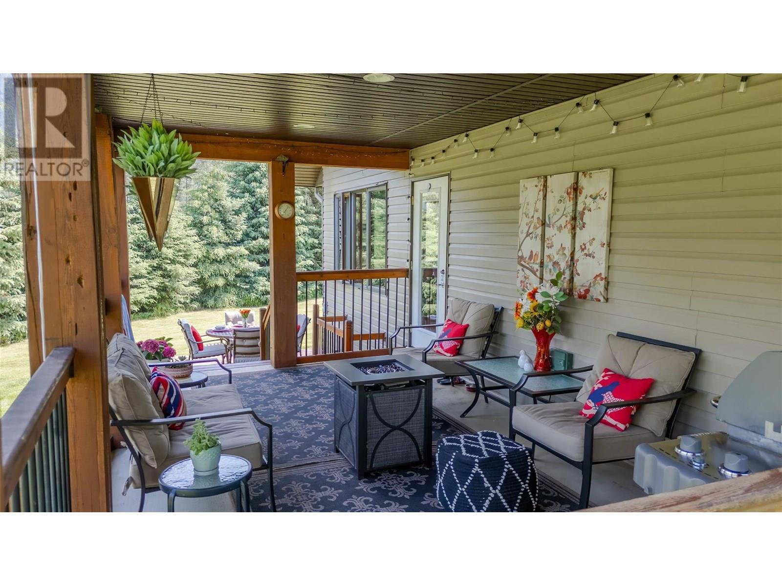 3053 Wardner Fort Steele Road, Fort Steele, British Columbia  V0B 1N0 - Photo 16 - 10352522