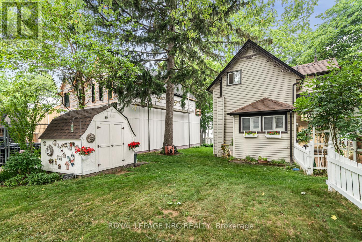 31 Victoria Terrace, Grimsby, Ontario  L3M 2E6 - Photo 36 - X12212848