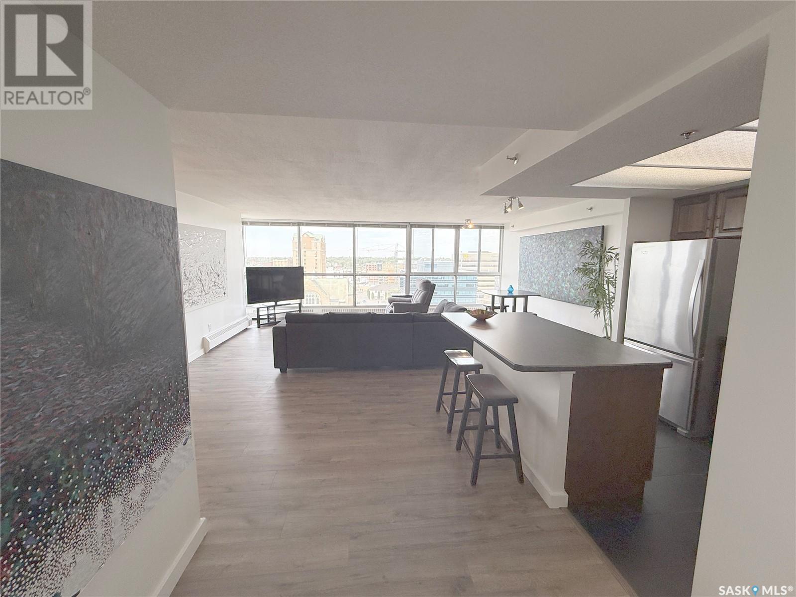 Property at 1105 315 5th AVENUE N image 3