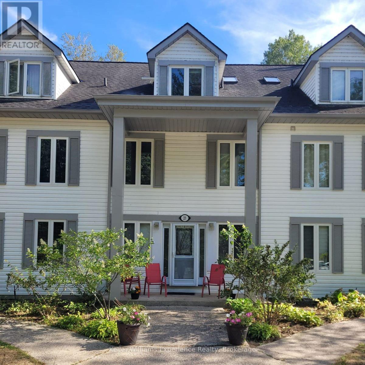 B8 - 23 Wasaga Woods Circle, Wasaga Beach, Ontario  L9Z 2N1 - Photo 1 - S12233430