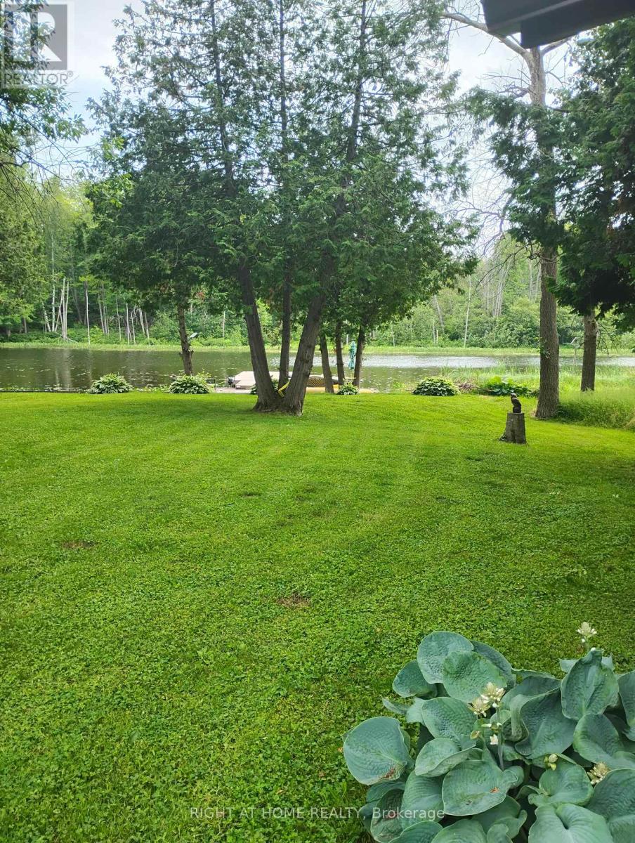 5171 Severn Pines Crescent, Severn, Ontario  L0K 2B0 - Photo 7 - S12231860