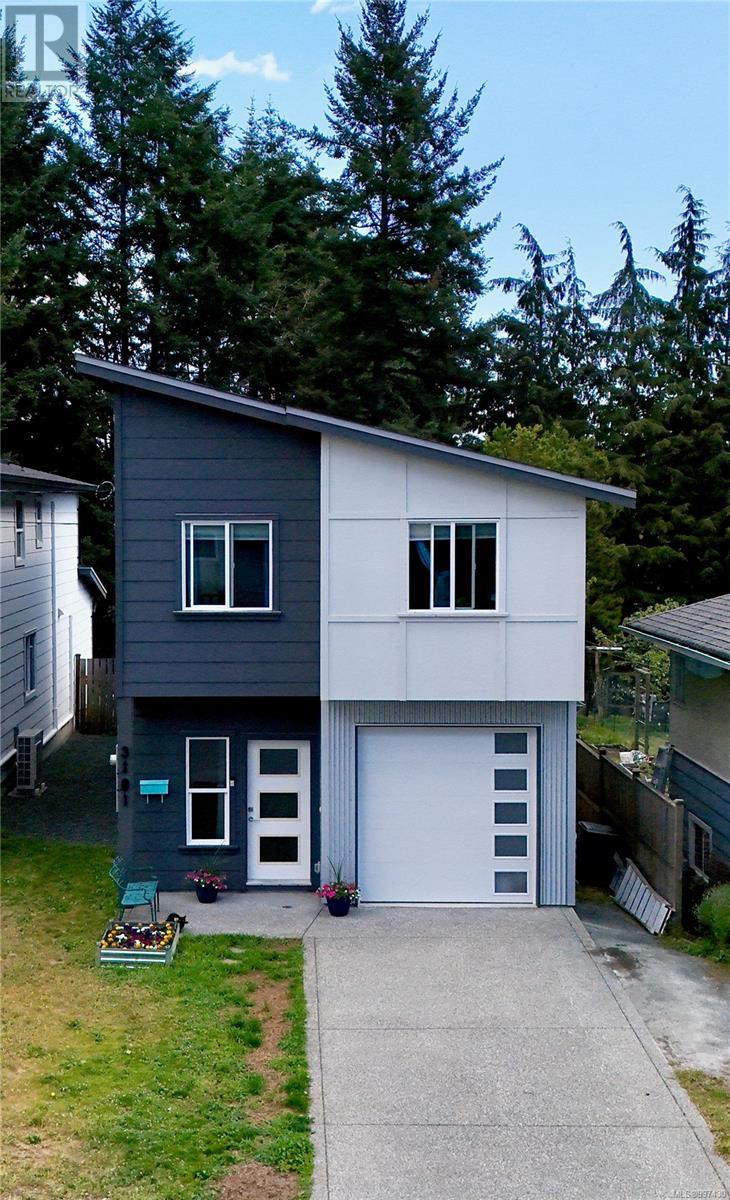 Property at 3181 Ayton Pl image 2