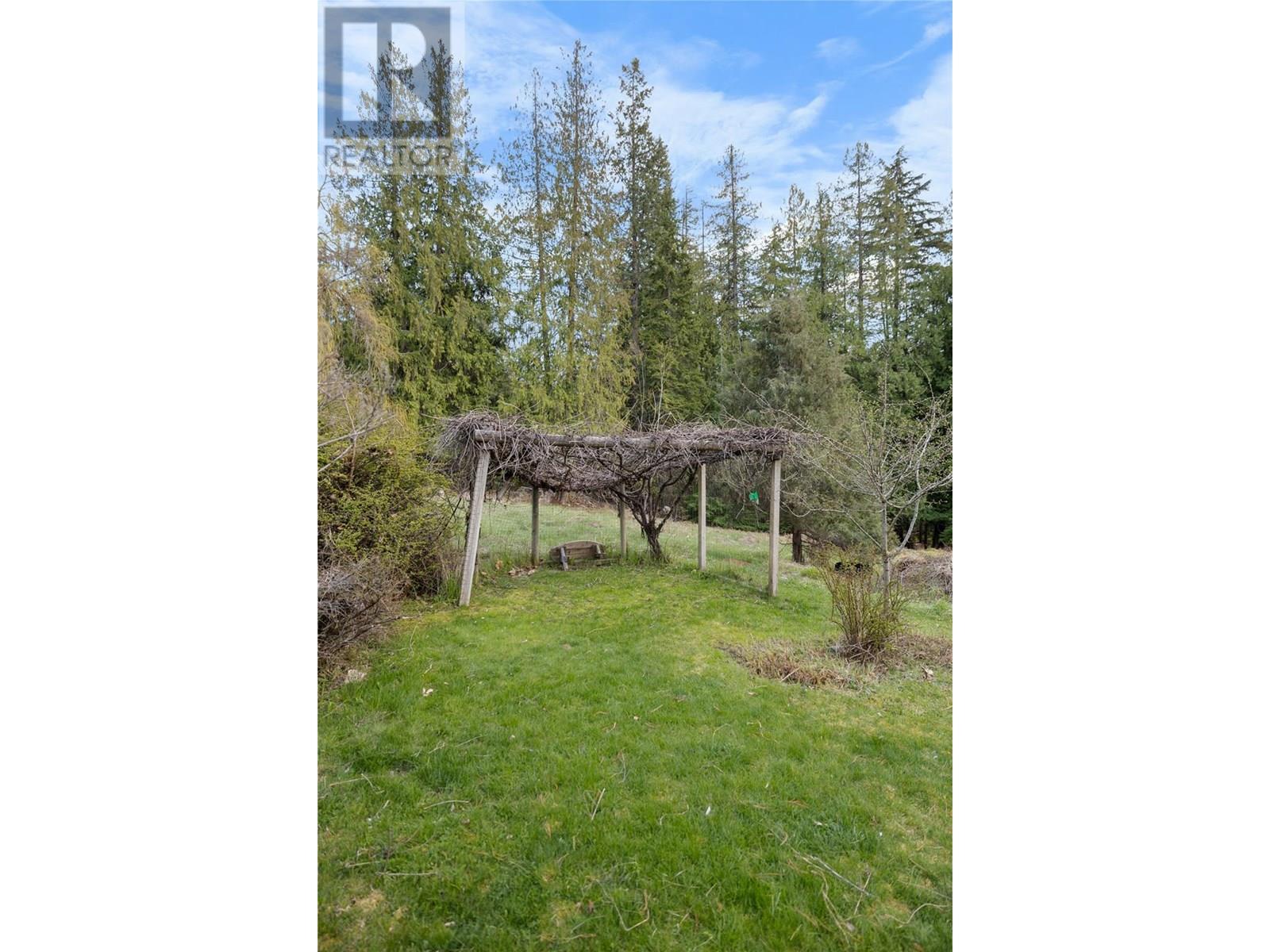321 Golf View Street, Riondel, British Columbia  V0B 2B0 - Photo 34 - 10344784