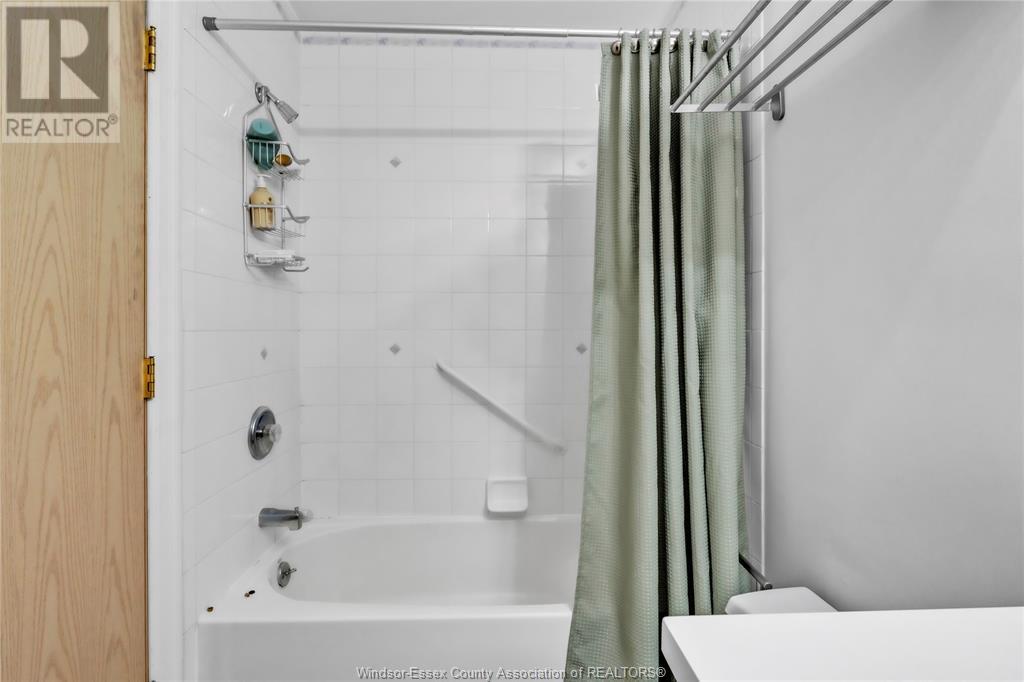 40 Adams Lane Unit# 210, Lasalle, Ontario  N9J 3R4 - Photo 24 - 25015615