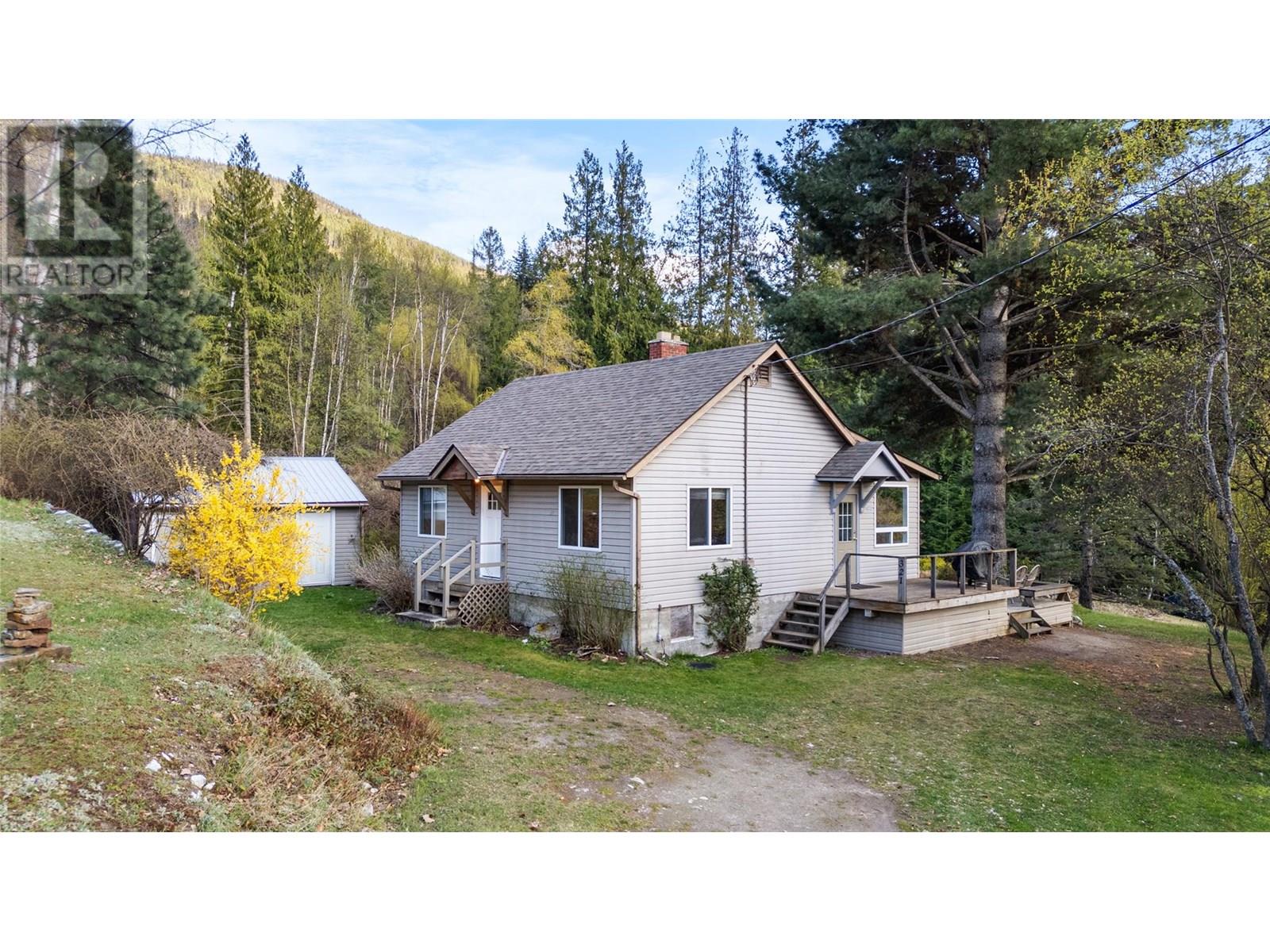 321 Golf View Street, Riondel, British Columbia  V0B 2B0 - Photo 4 - 10344784
