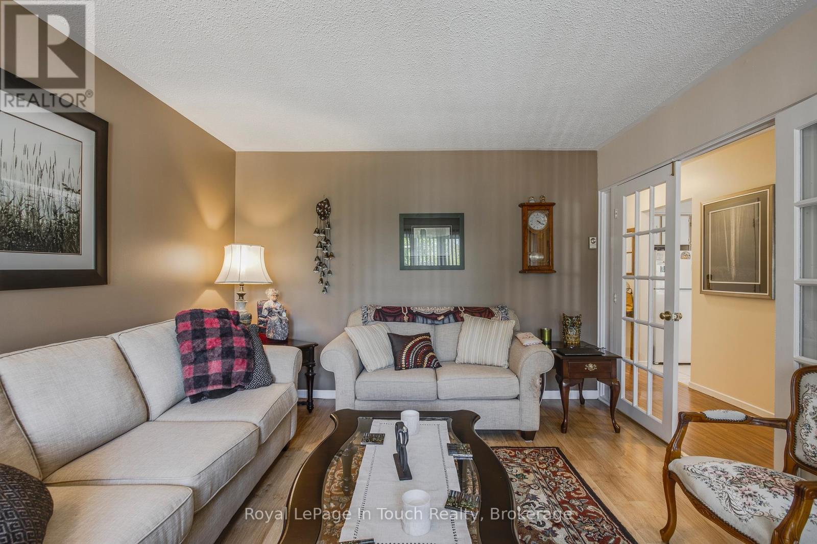 206 Lindsay Street, Midland, Ontario  L4R 2T9 - Photo 19 - S12233483