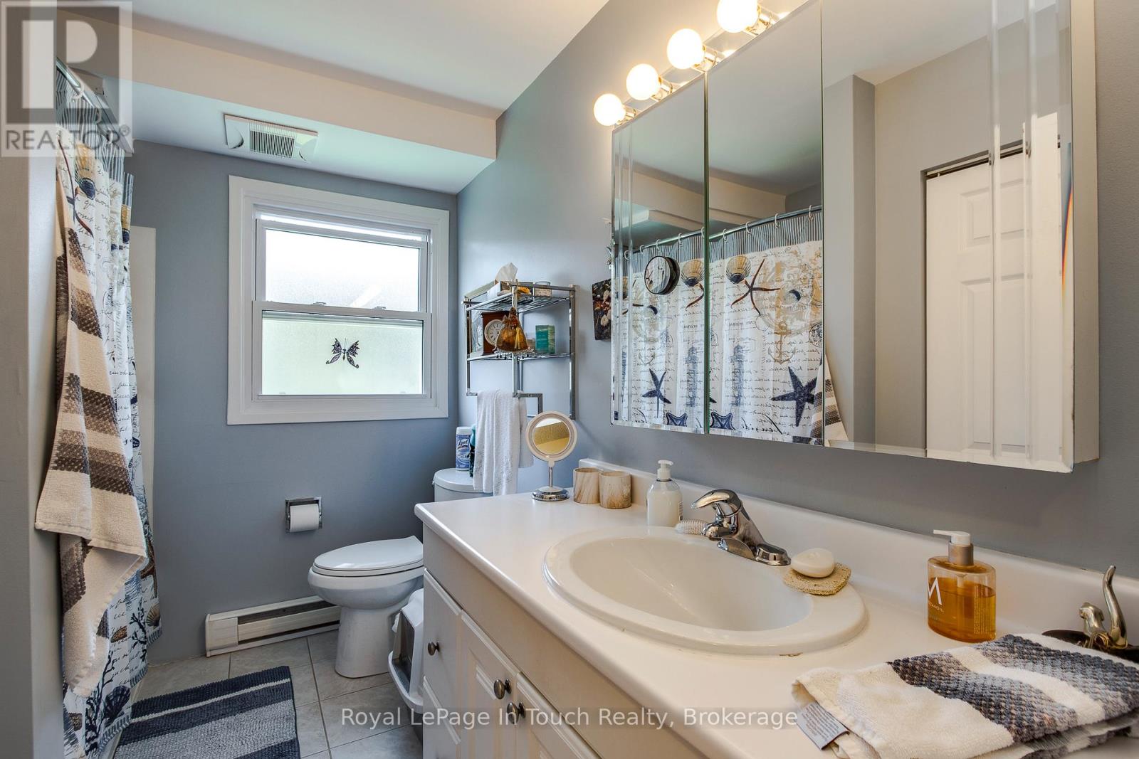 206 Lindsay Street, Midland, Ontario  L4R 2T9 - Photo 26 - S12233483