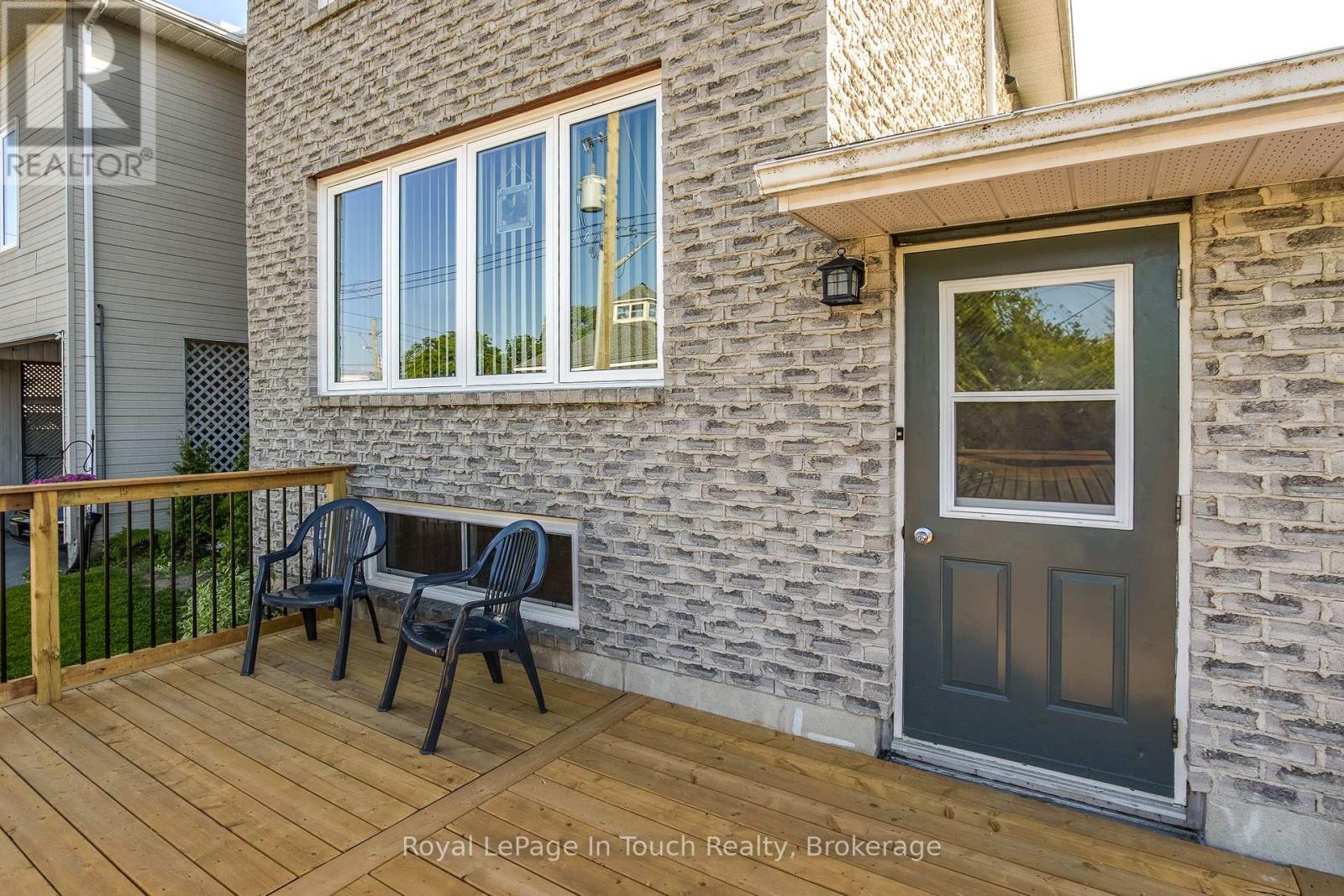 206 Lindsay Street, Midland, Ontario  L4R 2T9 - Photo 38 - S12233483