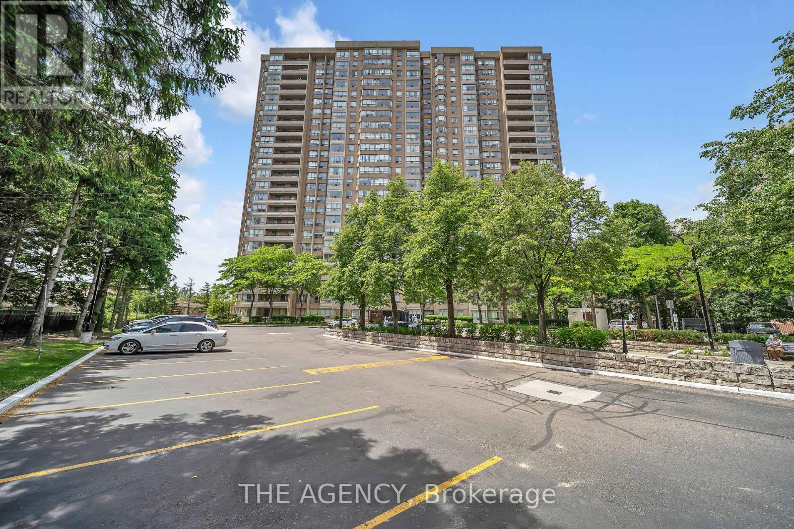 Property at 505 - 30 MALTA AVENUE image 2