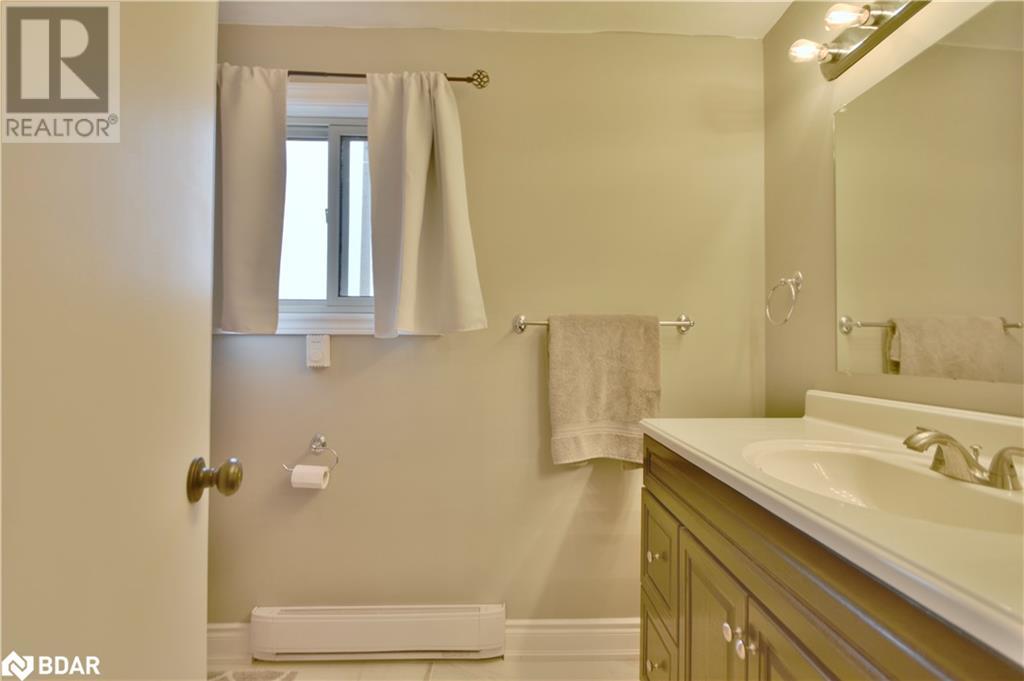11 Pheasant Trail, Barrie, Ontario  L4N 6W4 - Photo 15 - 40743183
