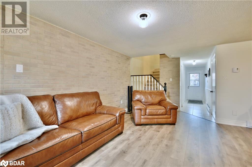 11 Pheasant Trail, Barrie, Ontario  L4N 6W4 - Photo 4 - 40743183