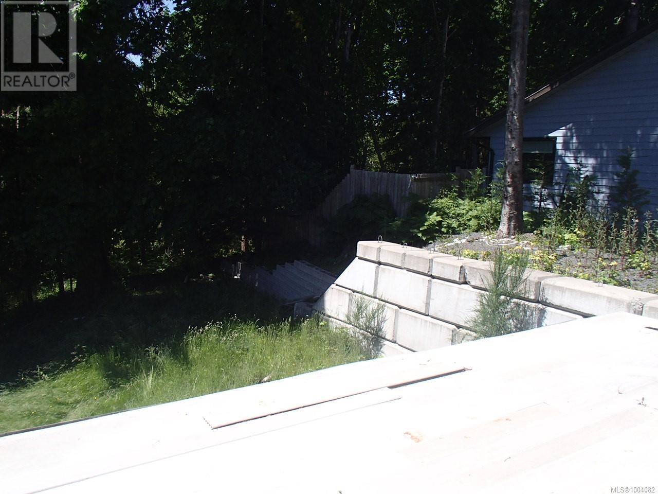 Property at 1526 Stag Rd image 4