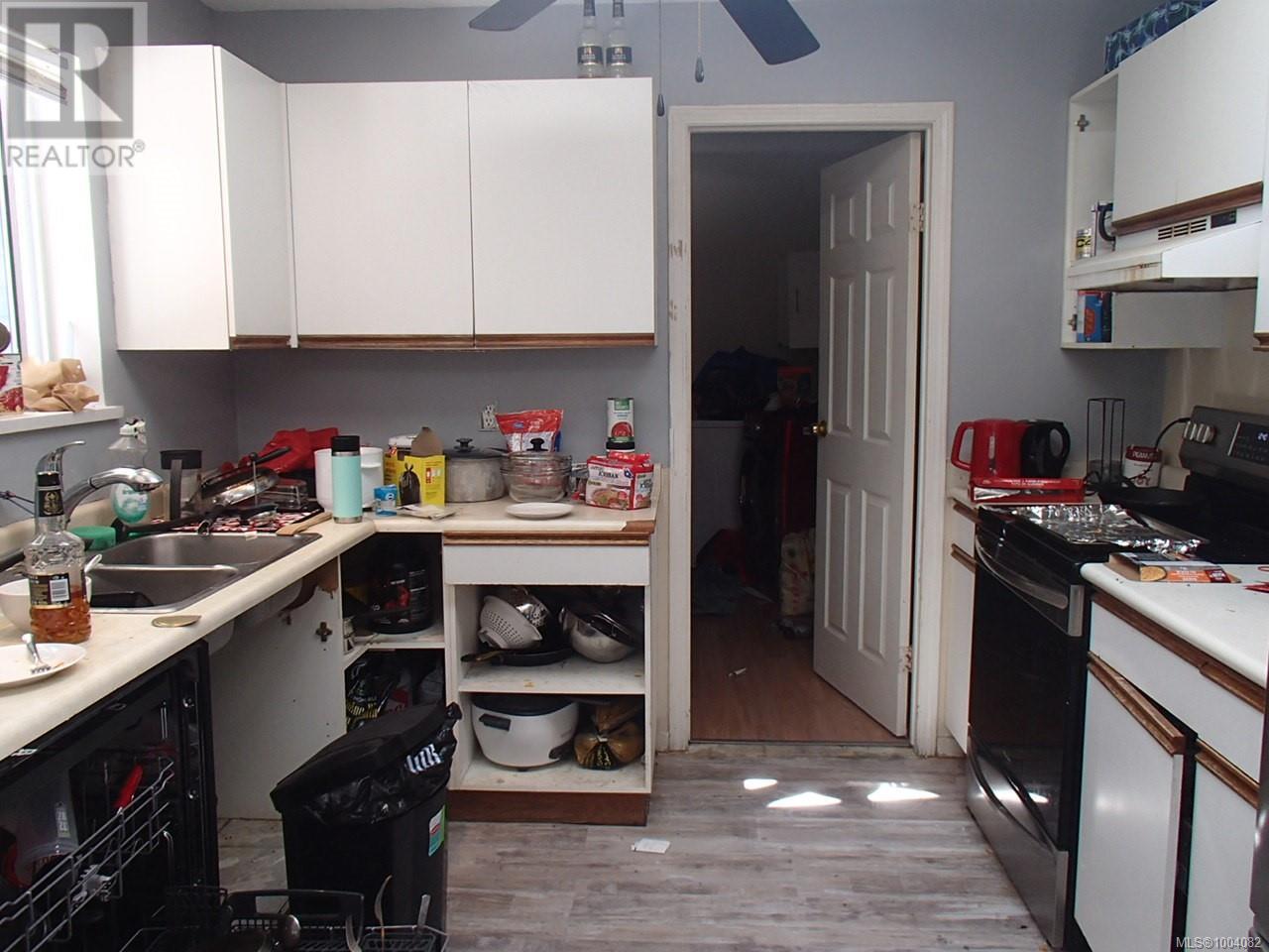 Property at 1526 Stag Rd image 5