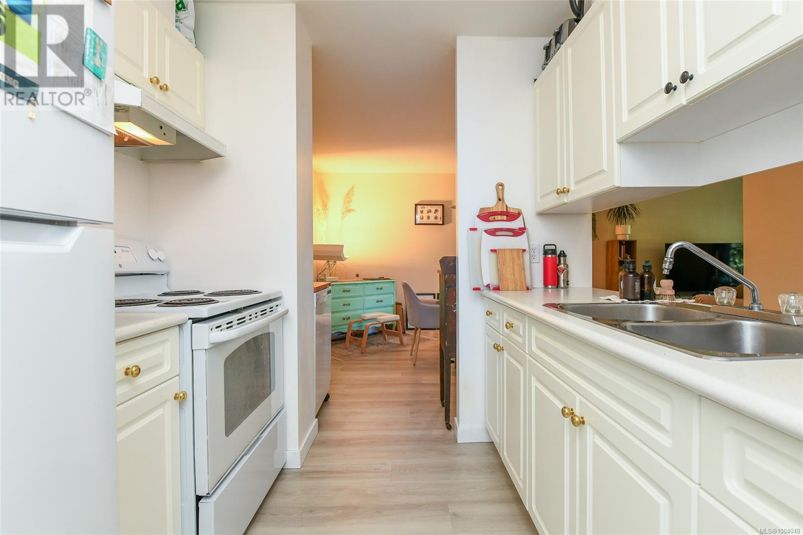Property at 306 1355 Cumberland Rd image 3
