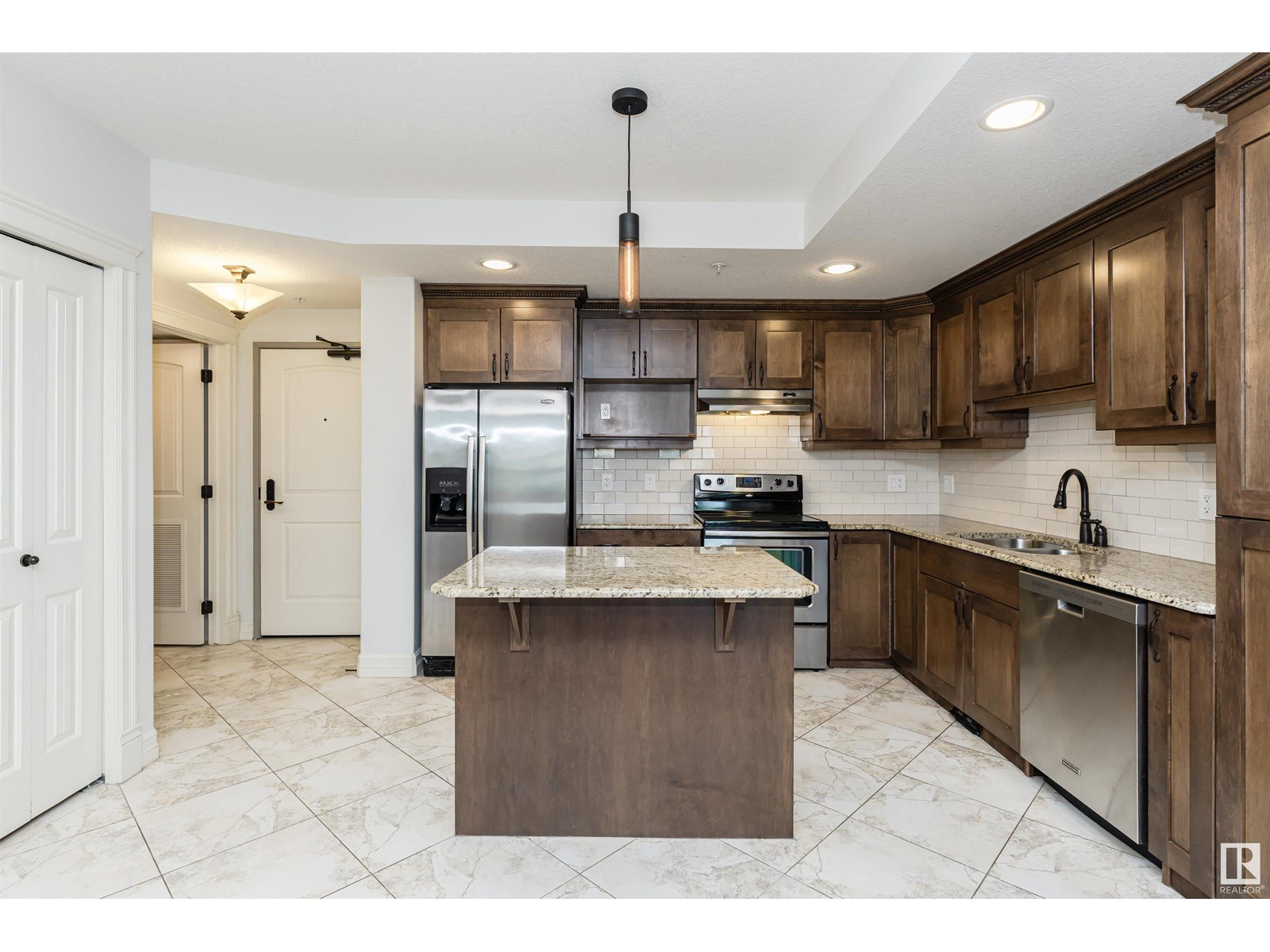 #506 10142 111 St Nw Nw, Edmonton, Alberta  T5K 1K6 - Photo 7 - E4443246