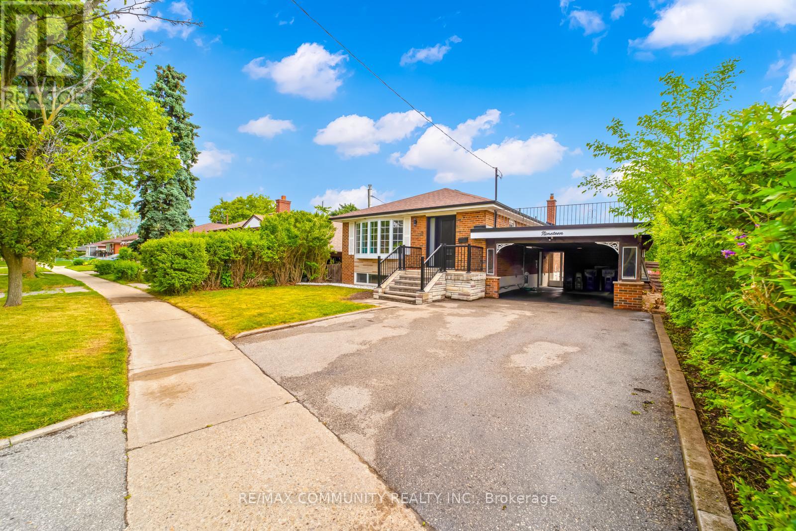 Property at 19 STEPHENFRANK ROAD image 3