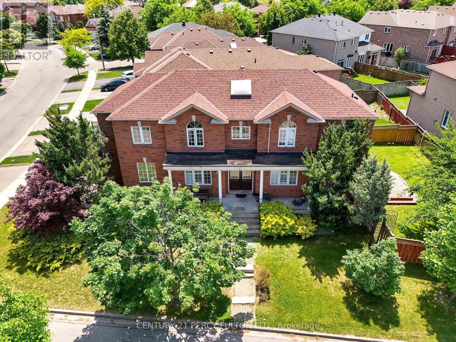 Property at 66 MOREAU TRAIL image 2