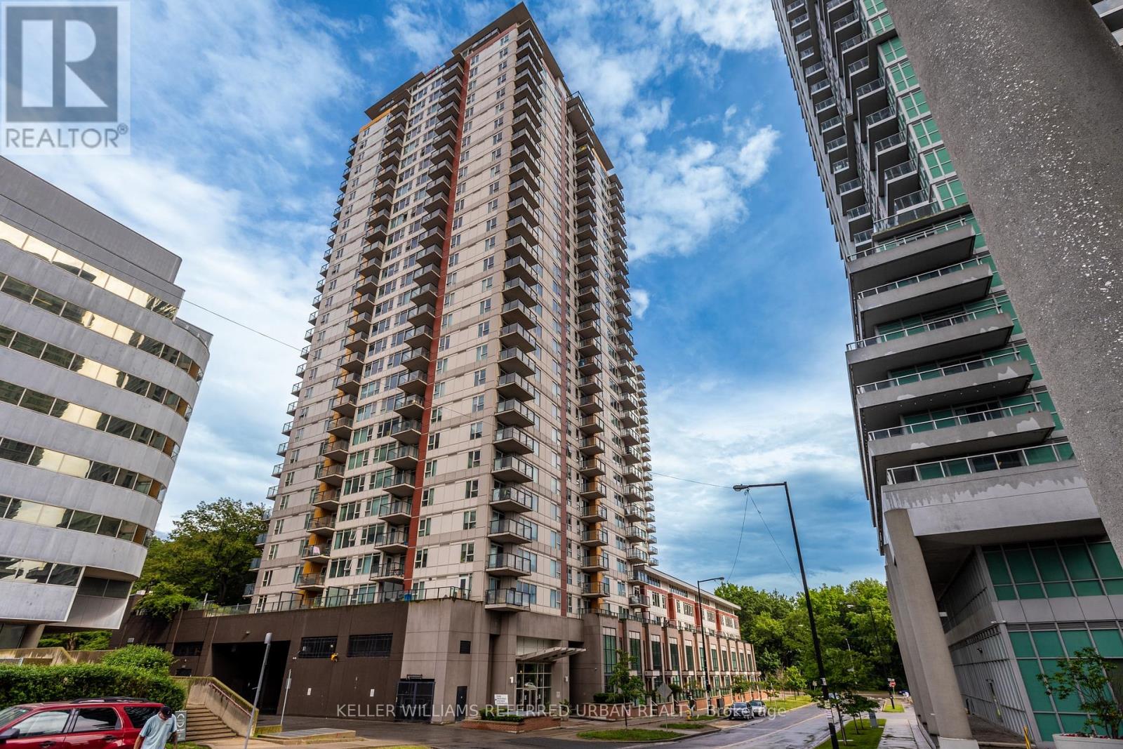 Property at 19 TOWN CENTRE COURT image 2