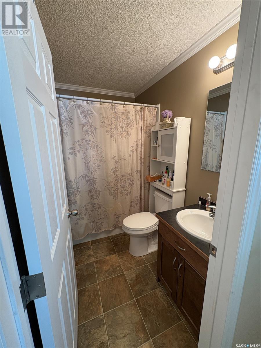 103 120 Wells Avenue, Langenburg, Saskatchewan  S0A 2A0 - Photo 13 - SK010074