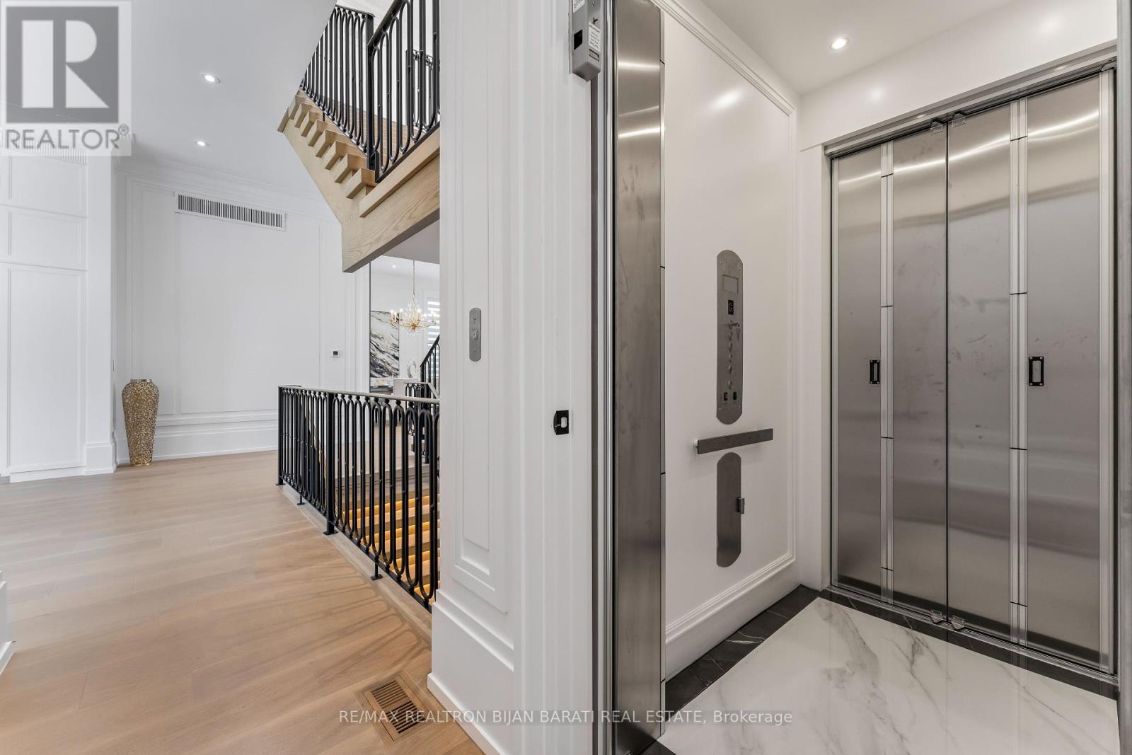 95 May Avenue, Richmond Hill (North Richvale), Ontario  L4C 3S7 - Photo 7 - N12233077