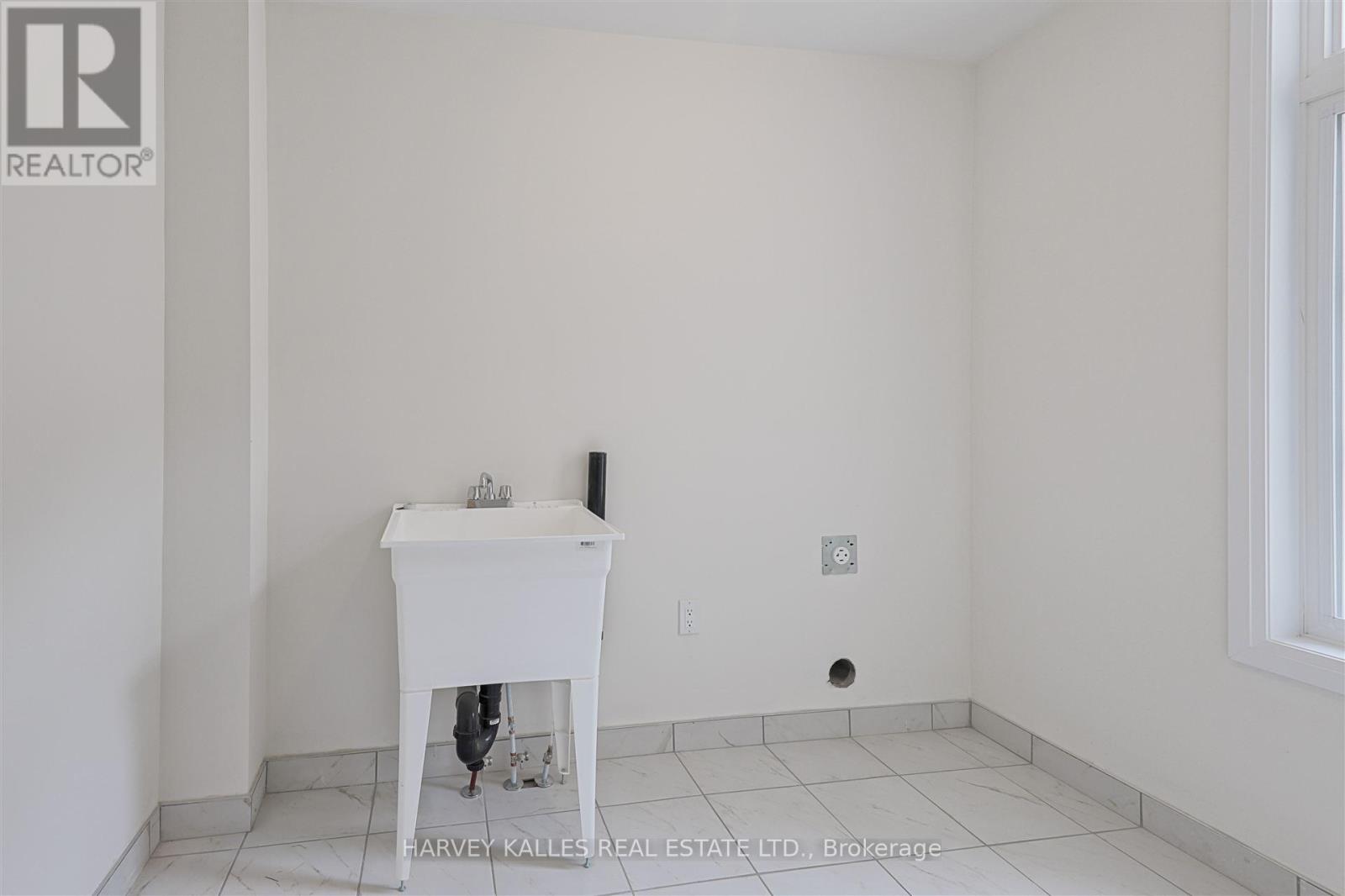 75 De La Roche Drive, Vaughan, Ontario  L4H 4Z2 - Photo 41 - N12233098
