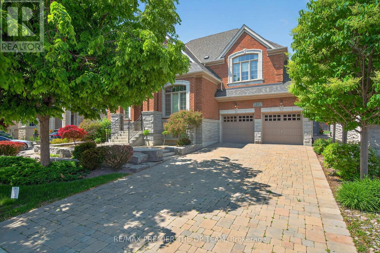 Property at 24 GRAND VELLORE CRESCENT image 1