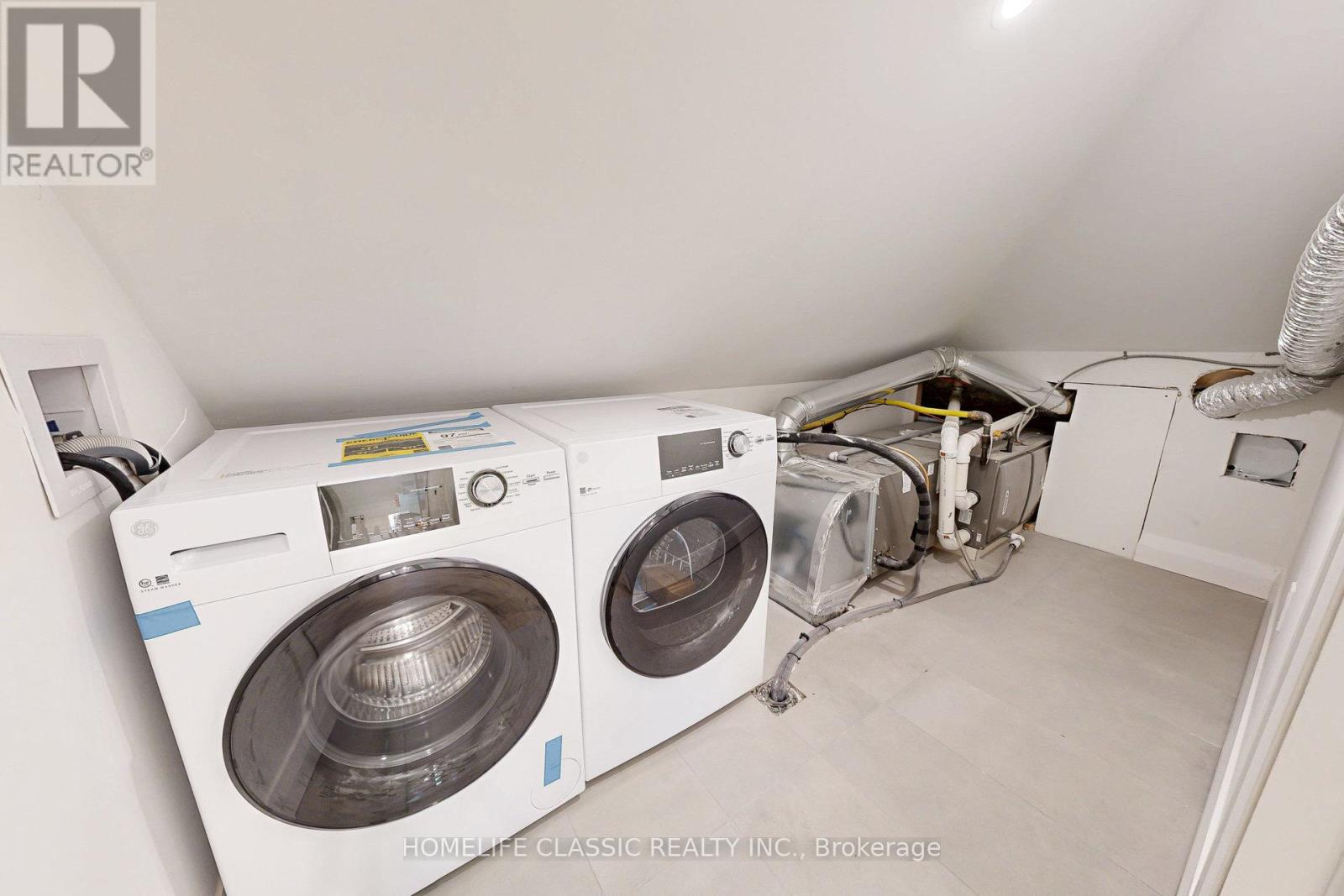 Unit A - 33 Centre Street, Vaughan (Crestwood-Springfarm-Yorkhill), Ontario  L4J 1G1 - Photo 18 - N12233508