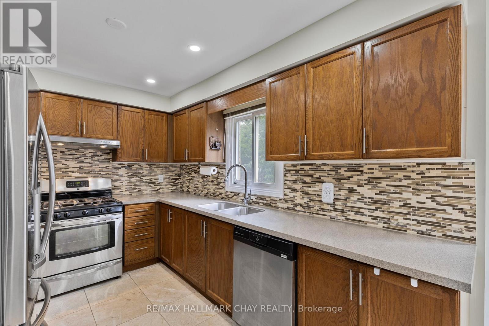 Property at 51 CARTWRIGHT DRIVE image 3