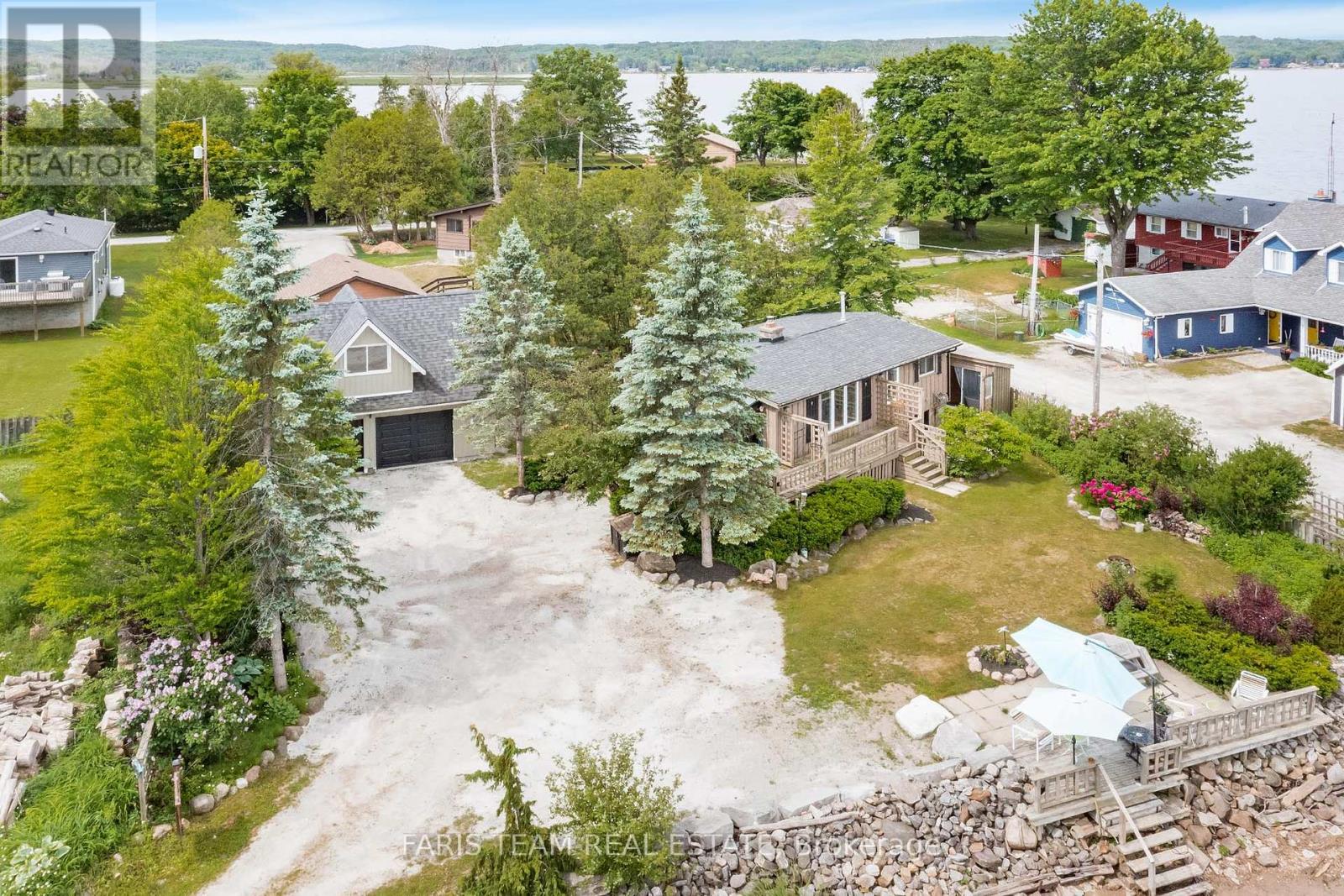 Property at 4 SCHOONER LANE image 1