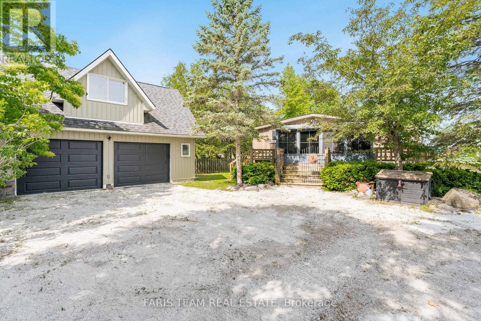 Property at 4 SCHOONER LANE image 2