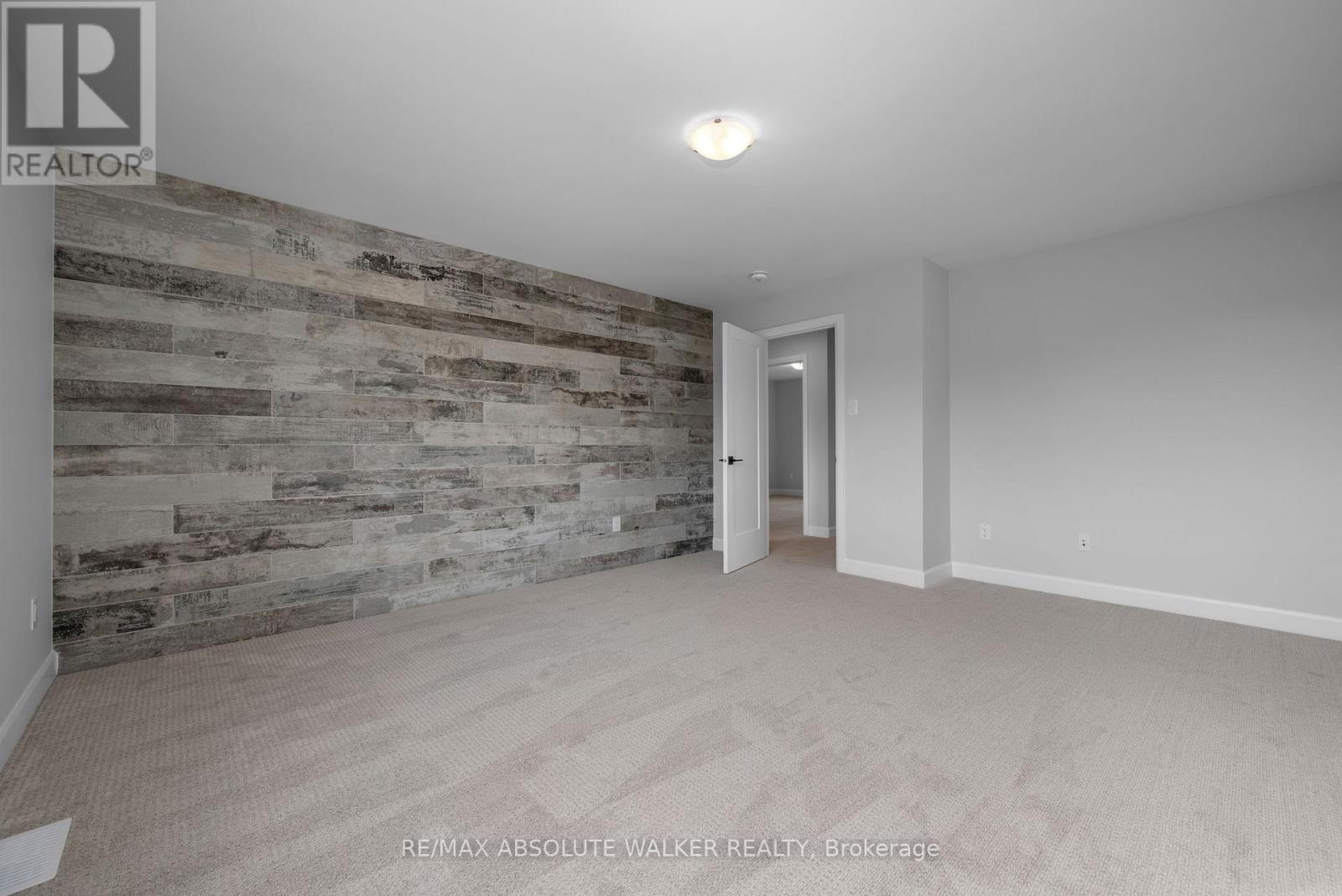 231 L'etang Street, Clarence-Rockland, Ontario K4K 0K1 - Photo 17 - X12233588