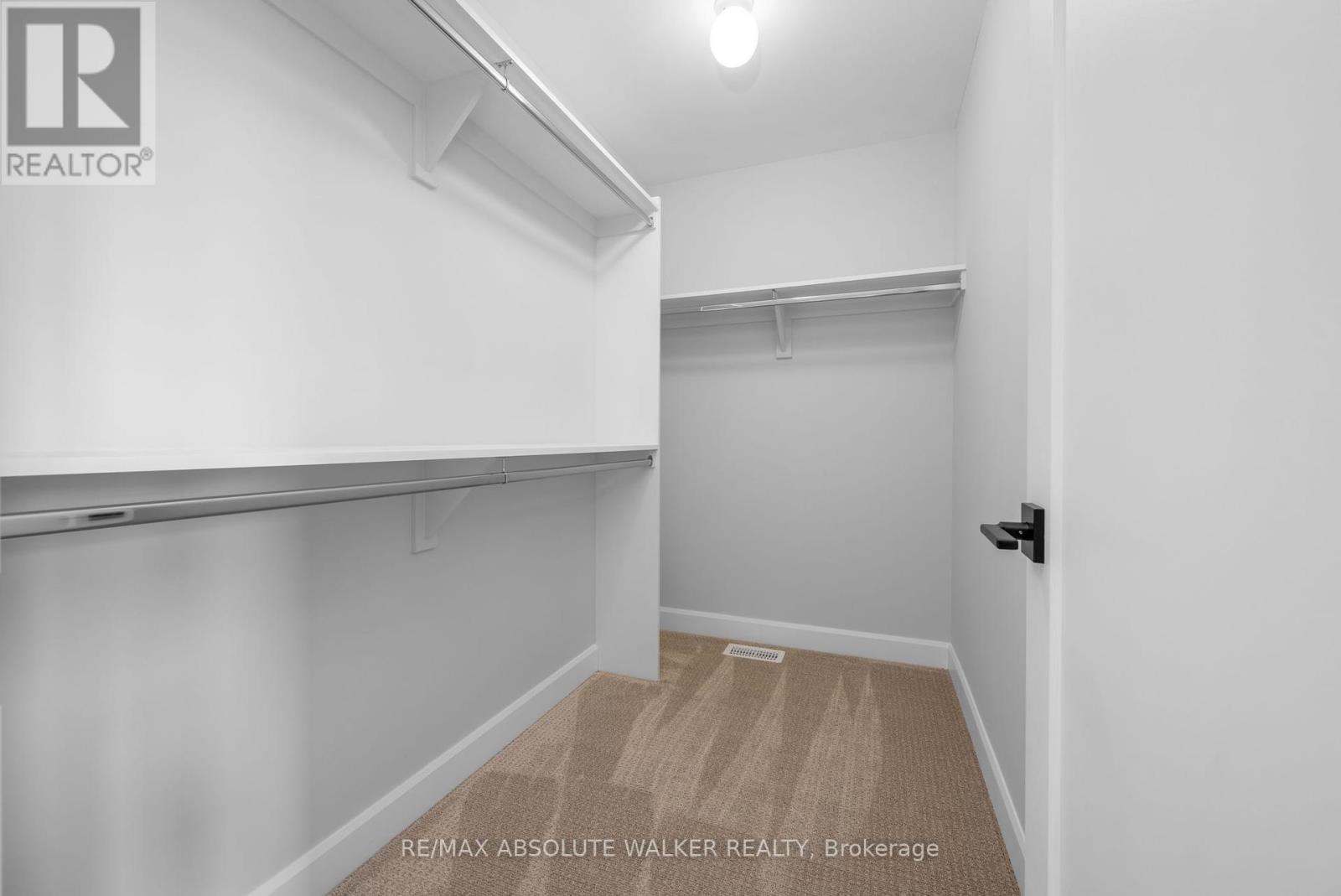 231 L'etang Street, Clarence-Rockland, Ontario K4K 0K1 - Photo 19 - X12233588